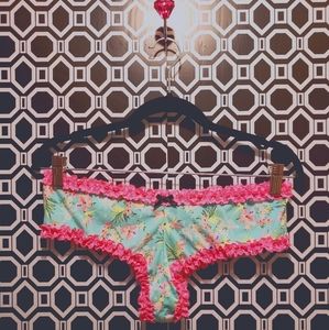 Victoria's Secret | Very Sexy Cheeky Size L